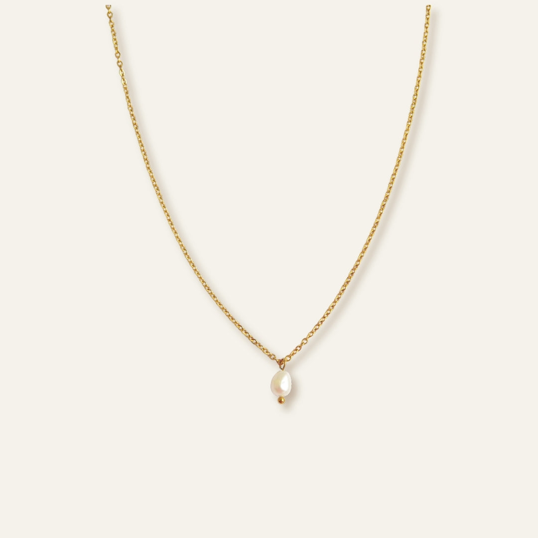 Pearl Pendant Necklace