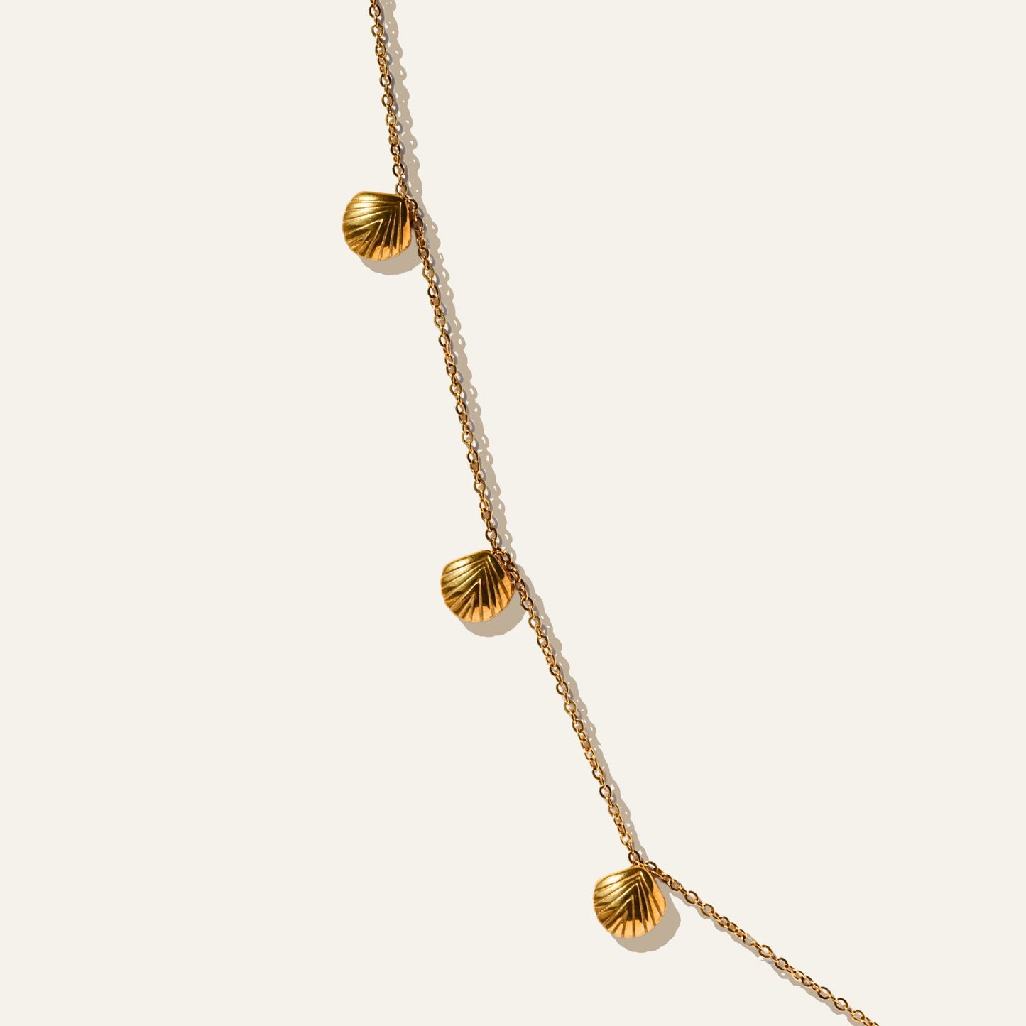 Small Shells Pendant Necklace