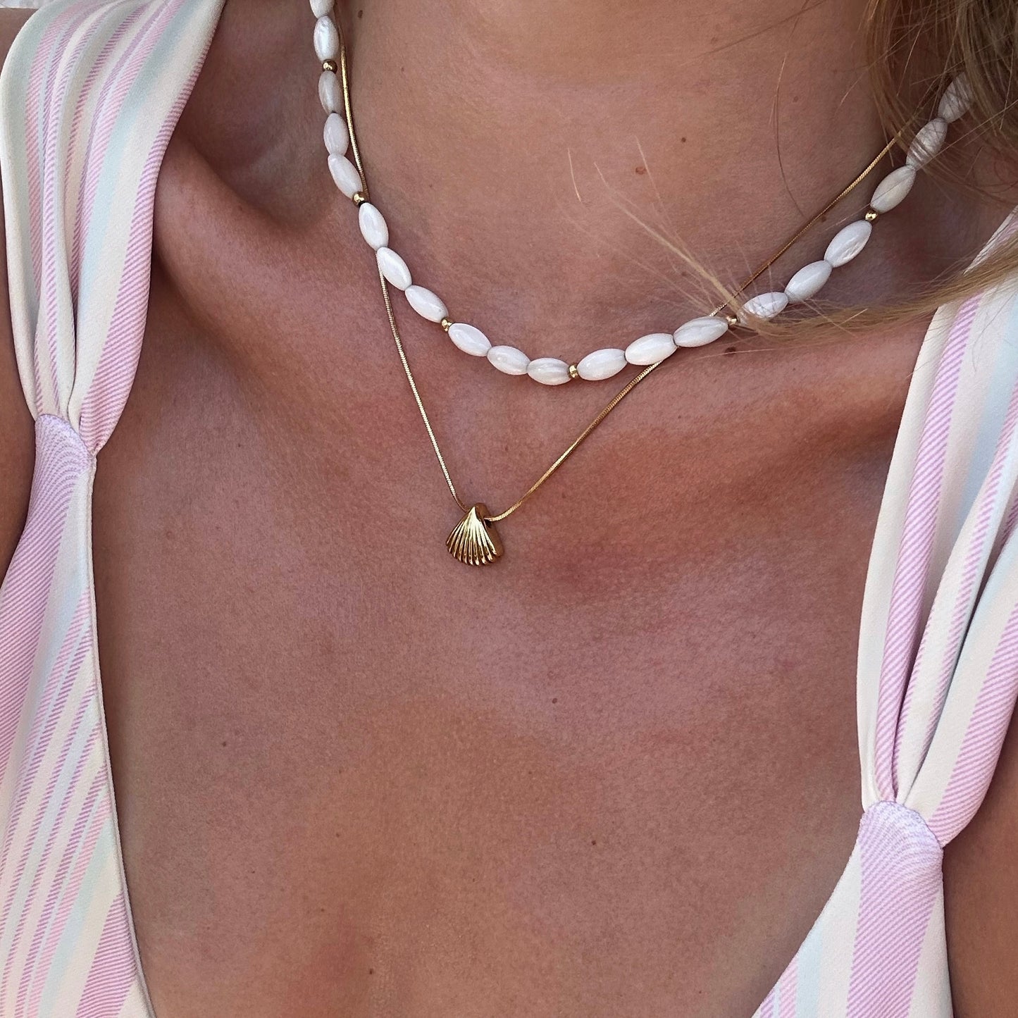 Oval Shell Pearl Necklace