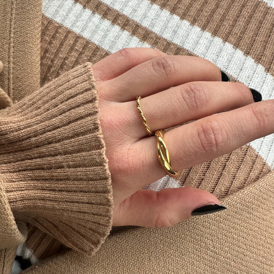 Twist Ring