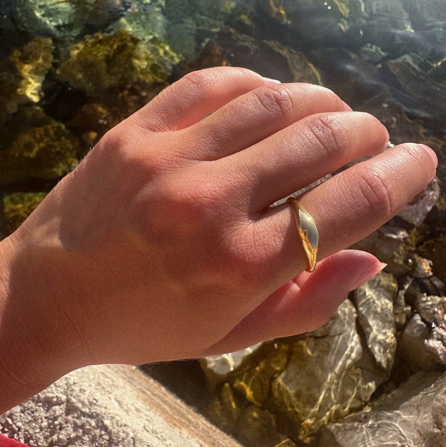 Minimalistic Ring