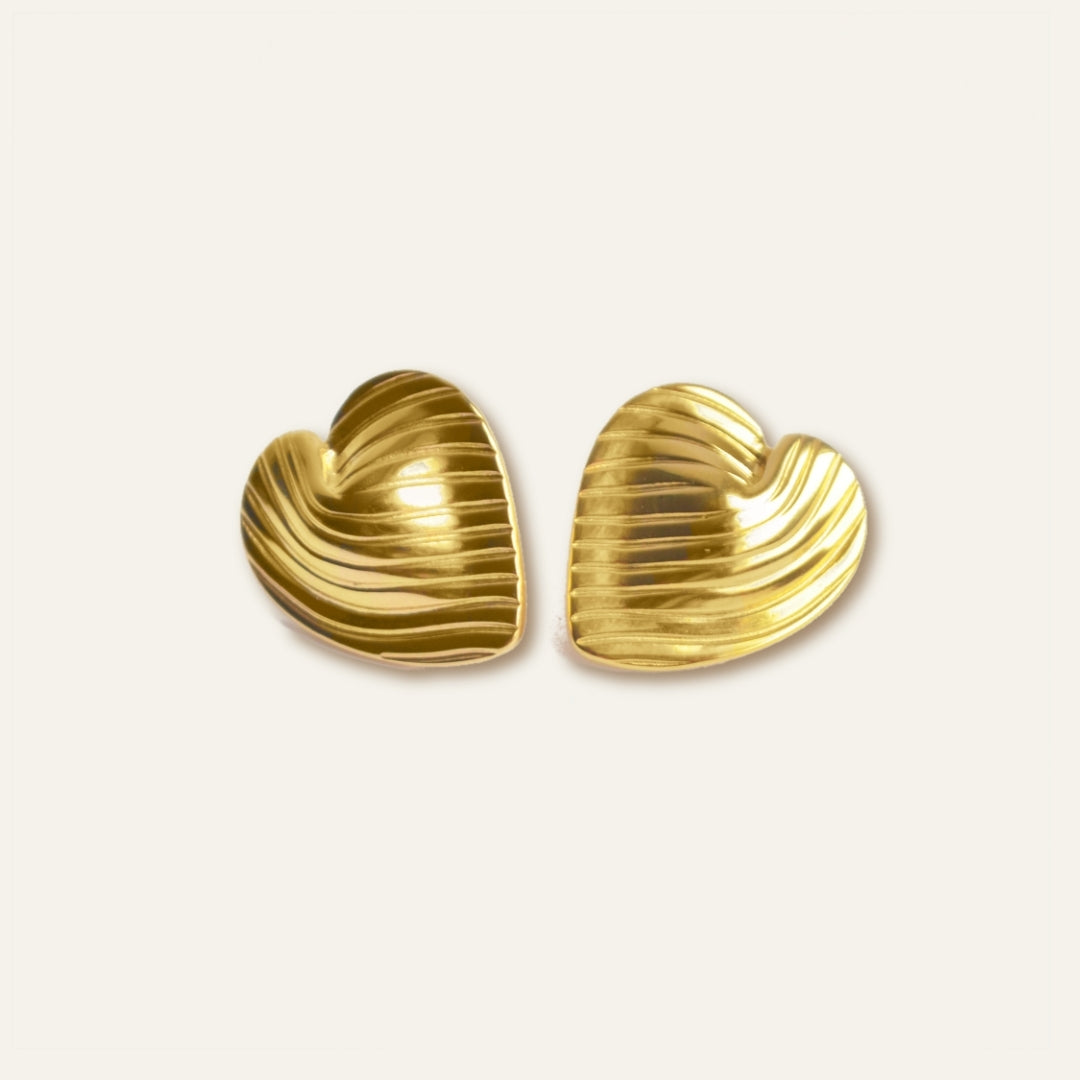 Ribbed Heart Earrings