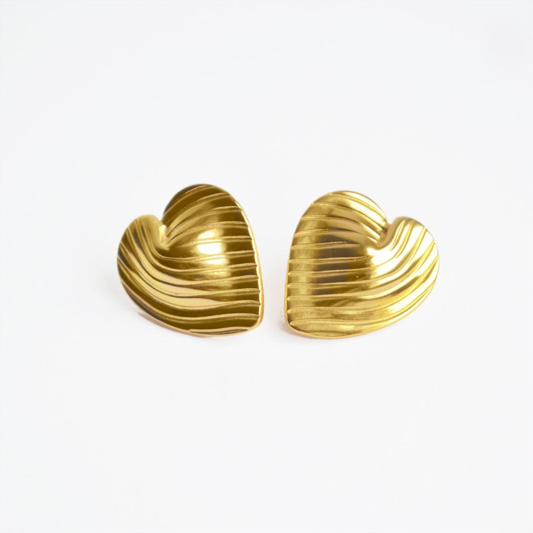 Ribbed Heart Earrings