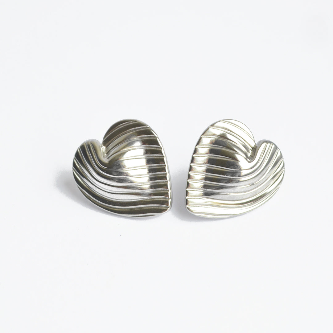 Silver Ribbed Heart Earrings