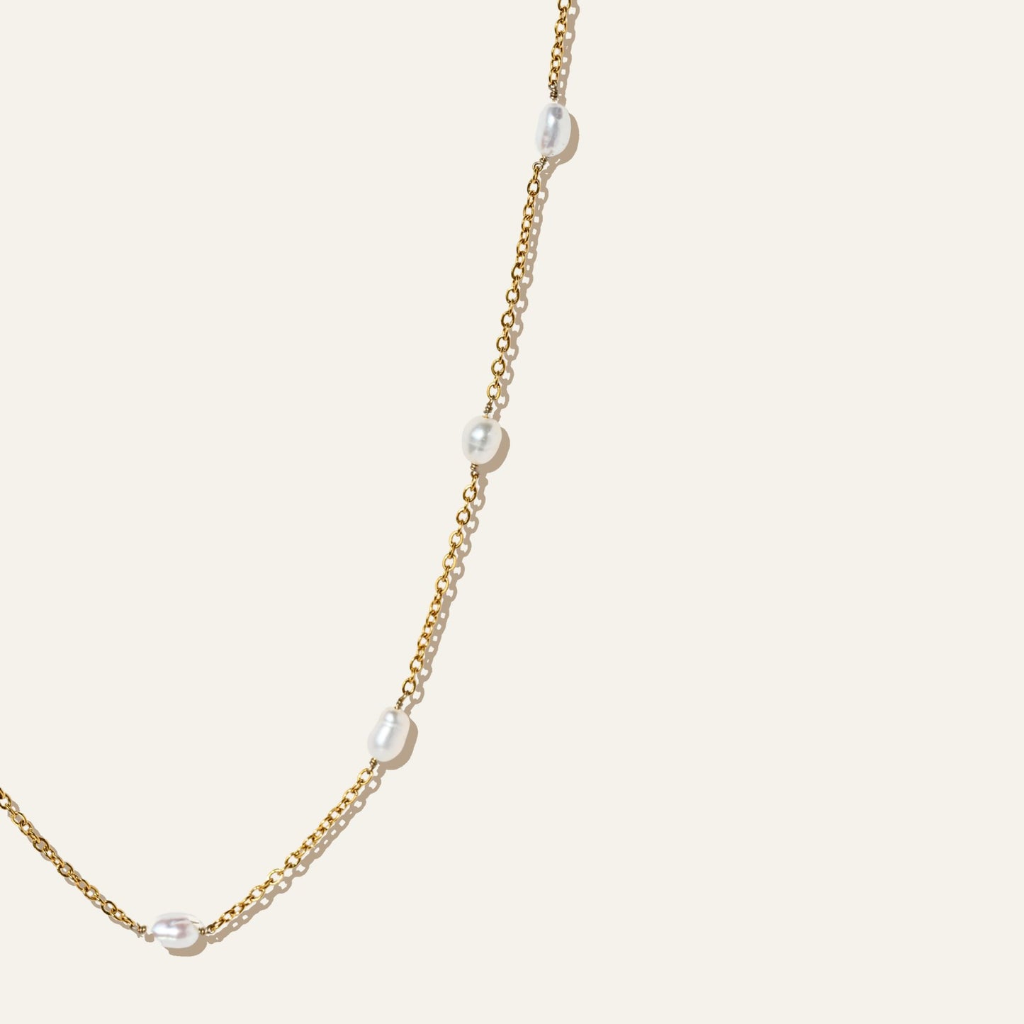 Small Pearls Chain Necklace