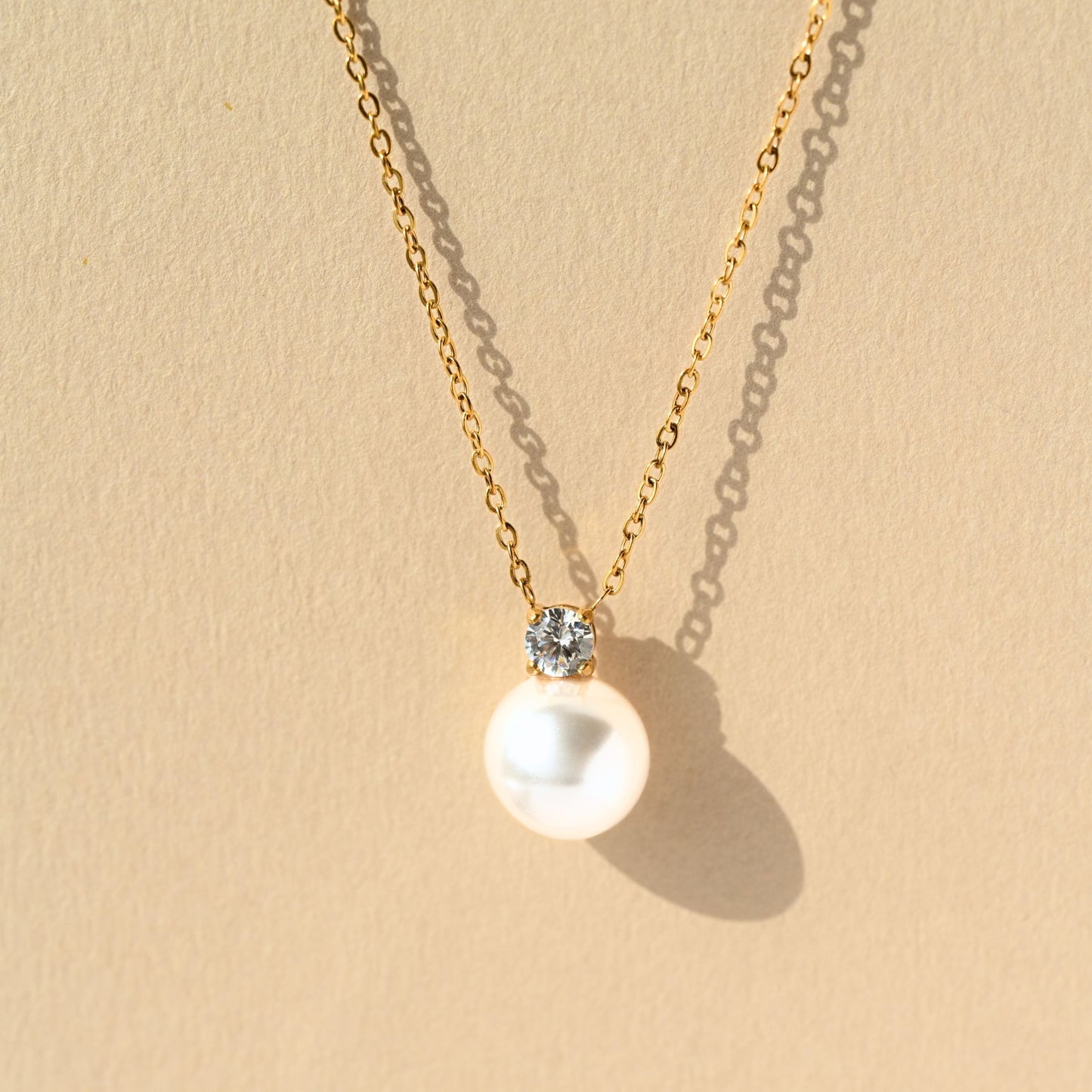 Zirconia Pearl Pendant Necklace