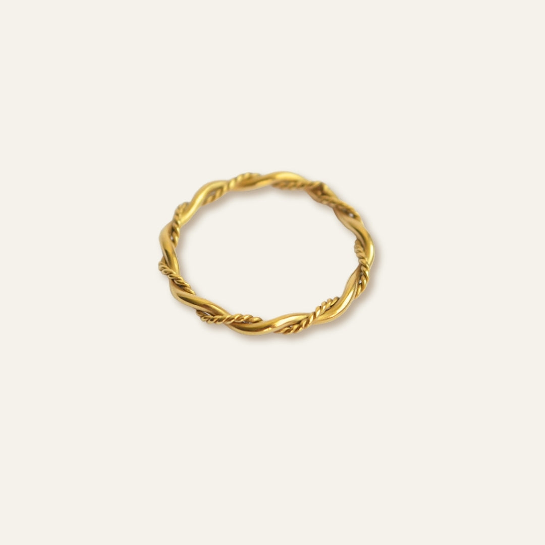 Thin Twisted Rope Ring