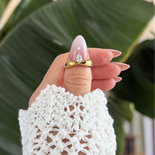 Pear Curve Ring